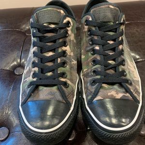 Custom Converse Camouflage/Black